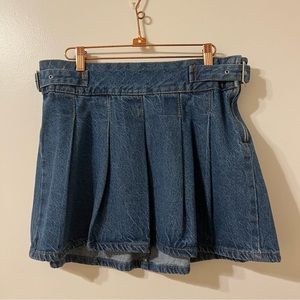 PLEATED DENIM SKIRT